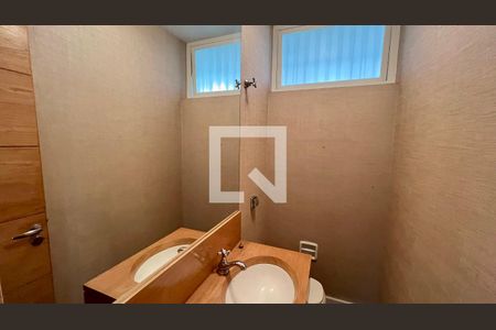 Apartamento à venda com 310m², 3 quartos e 2 vagasLavabo