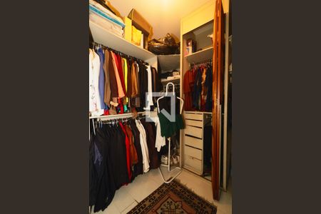 Apartamento à venda com 160m², 3 quartos e 2 vagasCloset da Suíte 1