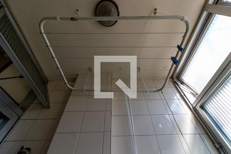 Apartamento à venda com 71m², 2 quartos e 1 vaga Apartamento à venda com 71m², 2 quartos e 1 vagaÁrea de Serviço