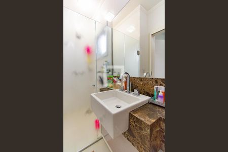 Casa de condomínio à venda com 93m², 3 quartos e 1 vaga Casa de condomínio à venda com 93m², 3 quartos e 1 vagaBanheiro