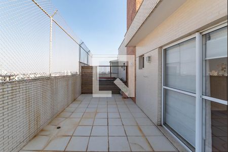 Apartamento à venda com 256m², 3 quartos e 4 vagasQuintal - Hidromassagem
