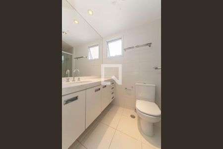 Apartamento à venda com 256m², 3 quartos e 4 vagasBanheiro da Suíte 1