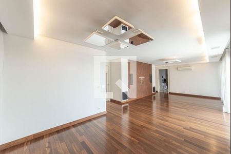 Sala de apartamento à venda com 3 quartos, 256m² em Vila Gumercindo, São Paulo