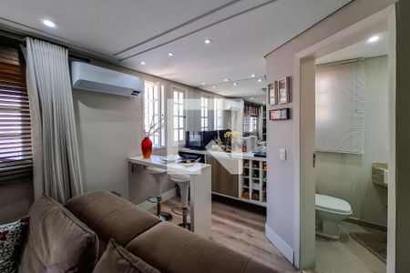 Casa à venda com 246m², 4 quartos e 2 vagassala estar bar