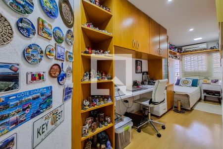 Casa à venda com 246m², 4 quartos e 2 vagasquarto 1 office