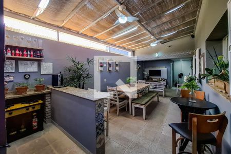 Casa à venda com 246m², 4 quartos e 2 vagasÁrea comum - Churrasqueira