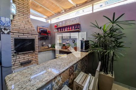 Casa à venda com 246m², 4 quartos e 2 vagasChurrasqueira