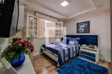 Casa à venda com 246m², 4 quartos e 2 vagasSuíte