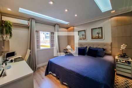 Casa à venda com 246m², 4 quartos e 2 vagasquarto 4 suite