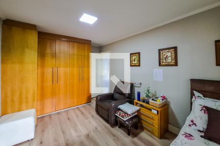 Casa à venda com 246m², 4 quartos e 2 vagasquarto 5 suite