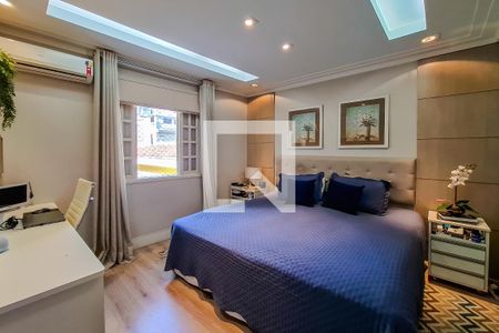 Casa à venda com 246m², 4 quartos e 2 vagasquarto 4 suite