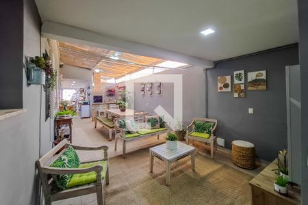 Casa à venda com 246m², 4 quartos e 2 vagasÁrea comum - Churrasqueira