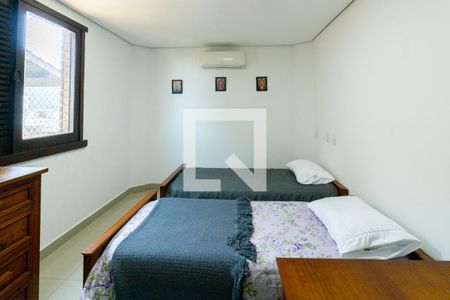 Casa de condomínio para alugar com 648m², 5 quartos e 4 vagasQuarto 1