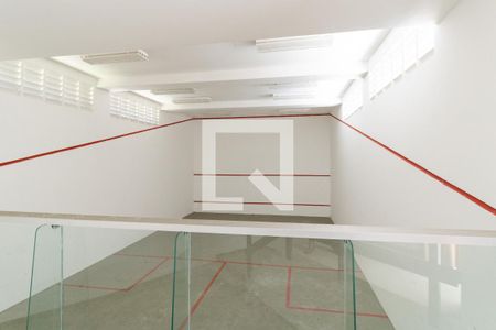 Casa de condomínio para alugar com 648m², 5 quartos e 4 vagasQuadra