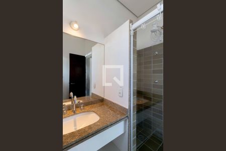 Casa de condomínio para alugar com 648m², 5 quartos e 4 vagasBanheiro da Suíte 2