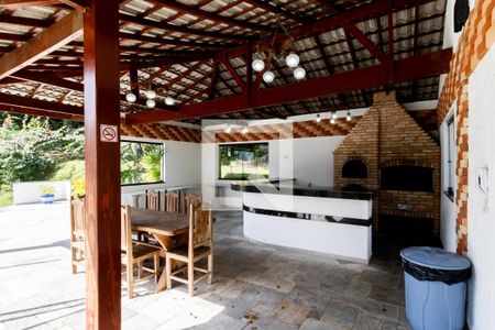 Casa de condomínio para alugar com 648m², 5 quartos e 4 vagasÁrea comum - Churrasqueira