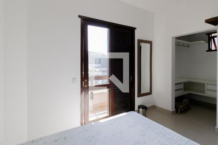 Casa de condomínio para alugar com 648m², 5 quartos e 4 vagasQuarto 3 - Suíte