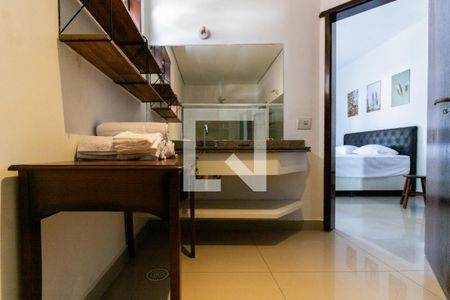 Casa de condomínio para alugar com 648m², 5 quartos e 4 vagasBanheiro da Suíte 1