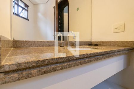 Casa de condomínio para alugar com 648m², 5 quartos e 4 vagasBanheiro da Suíte 3