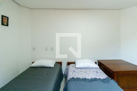 Casa de condomínio para alugar com 648m², 5 quartos e 4 vagasQuarto 1