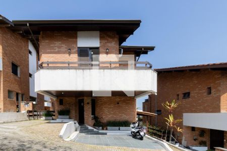 Casa de condomínio para alugar com 648m², 5 quartos e 4 vagasFachada