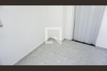 Apartamento à venda com 72m², 2 quartos e 1 vagaQuarto Empregada