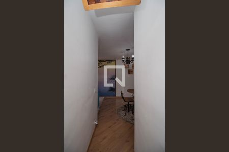 Corredor de apartamento à venda com 2 quartos, 58m² em Piqueri, São Paulo