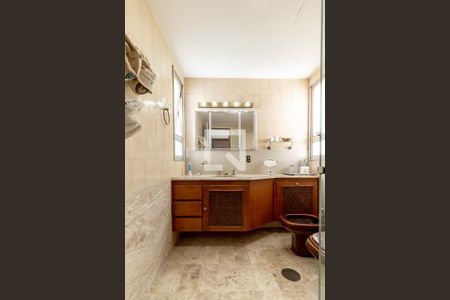 Apartamento à venda com 110m², 3 quartos e 2 vagasBanheiro do Quarto 1