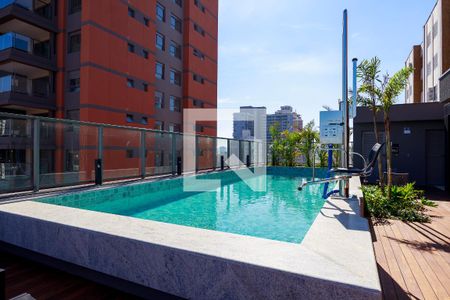 Studio à venda com 28m², 1 quarto e sem vagaPiscina