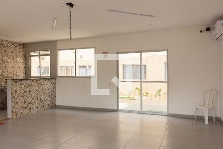 Apartamento para alugar com 44m², 2 quartos e 1 vaga Apartamento para alugar com 44m², 2 quartos e 1 vagaÁrea comum - Salão de festas