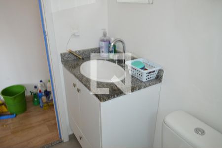 Apartamento à venda com 68m², 1 quarto e 2 vagasBanheiro da Suíte