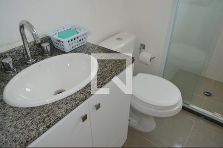 Apartamento à venda com 68m², 1 quarto e 2 vagasBanheiro da Suíte