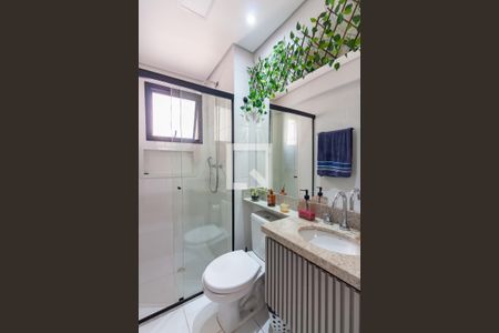 Banheiro de apartamento para alugar com 1 quarto, 54m² em Centro, Osasco