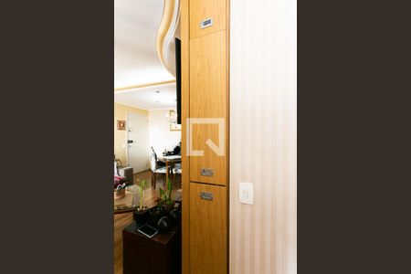 Apartamento à venda com 64m², 3 quartos e 1 vagaCorredor - Armários
