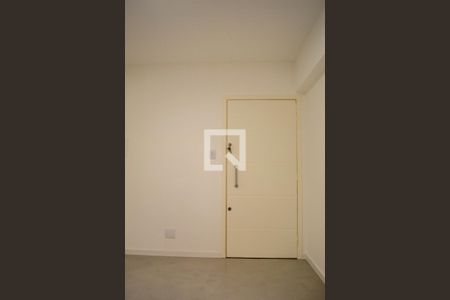 Entrada de apartamento à venda com 1 quarto, 32m² em Cidade Baixa, Porto Alegre