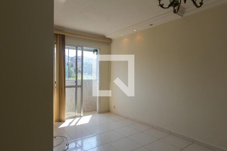 Sala de apartamento para alugar com 3 quartos, 60m² em Jardim Santa Terezinha (zona Leste), São Paulo