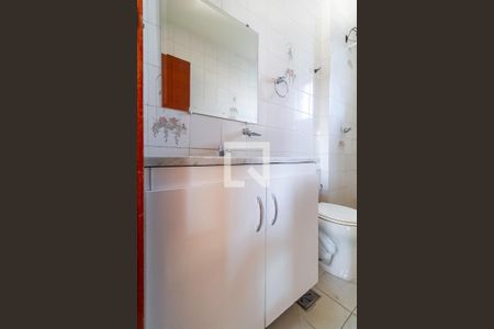 Apartamento para alugar com 85m², 3 quartos e 2 vagas Apartamento para alugar com 85m², 3 quartos e 2 vagasBanheiro social
