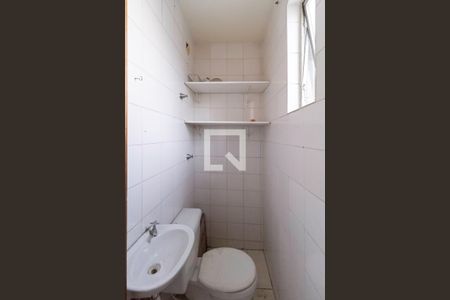 Apartamento para alugar com 85m², 3 quartos e 2 vagas Apartamento para alugar com 85m², 3 quartos e 2 vagasBanheiro de serviço