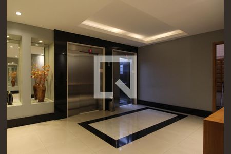 Apartamento à venda com 112m², 3 quartos e 2 vagasÁrea Comum - Hall dos Elevadores