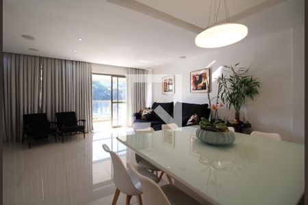 Apartamento à venda com 112m², 3 quartos e 2 vagasSala