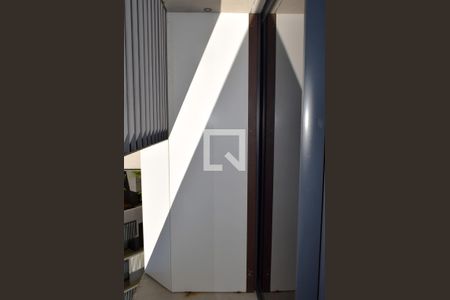 Varanda de kitnet/studio à venda com 1 quarto, 28m² em Jardim das Bandeiras, São Paulo