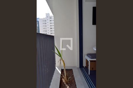 Varanda de kitnet/studio à venda com 1 quarto, 28m² em Jardim das Bandeiras, São Paulo