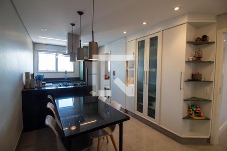 Apartamento à venda com 160m², 4 quartos e 2 vagas Apartamento à venda com 160m², 4 quartos e 2 vagasCozinha