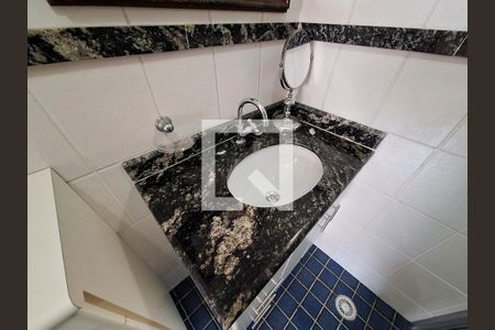 Casa à venda com 170m², 3 quartos e 2 vagasBanheiro Quarto 1