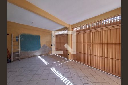 Casa à venda com 170m², 3 quartos e 2 vagasGaragem