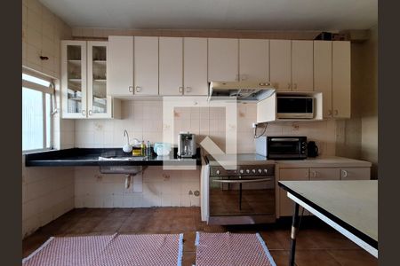 Casa à venda com 170m², 3 quartos e 2 vagasCozinha