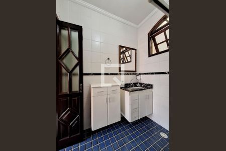 Casa à venda com 170m², 3 quartos e 2 vagasBanheiro Quarto 1