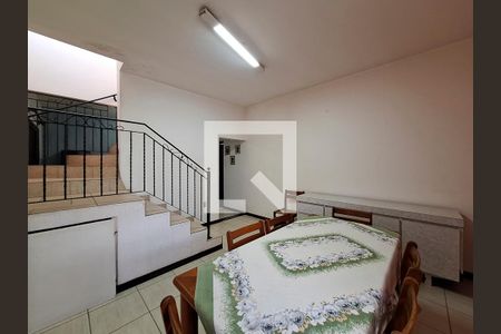 Casa à venda com 170m², 3 quartos e 2 vagasCopa