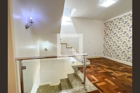 Casa à venda com 350m², 3 quartos e 5 vagasHall