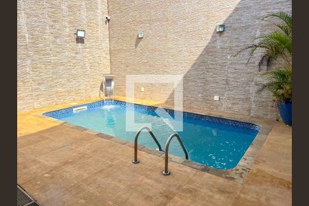 Casa à venda com 350m², 3 quartos e 5 vagasPiscina